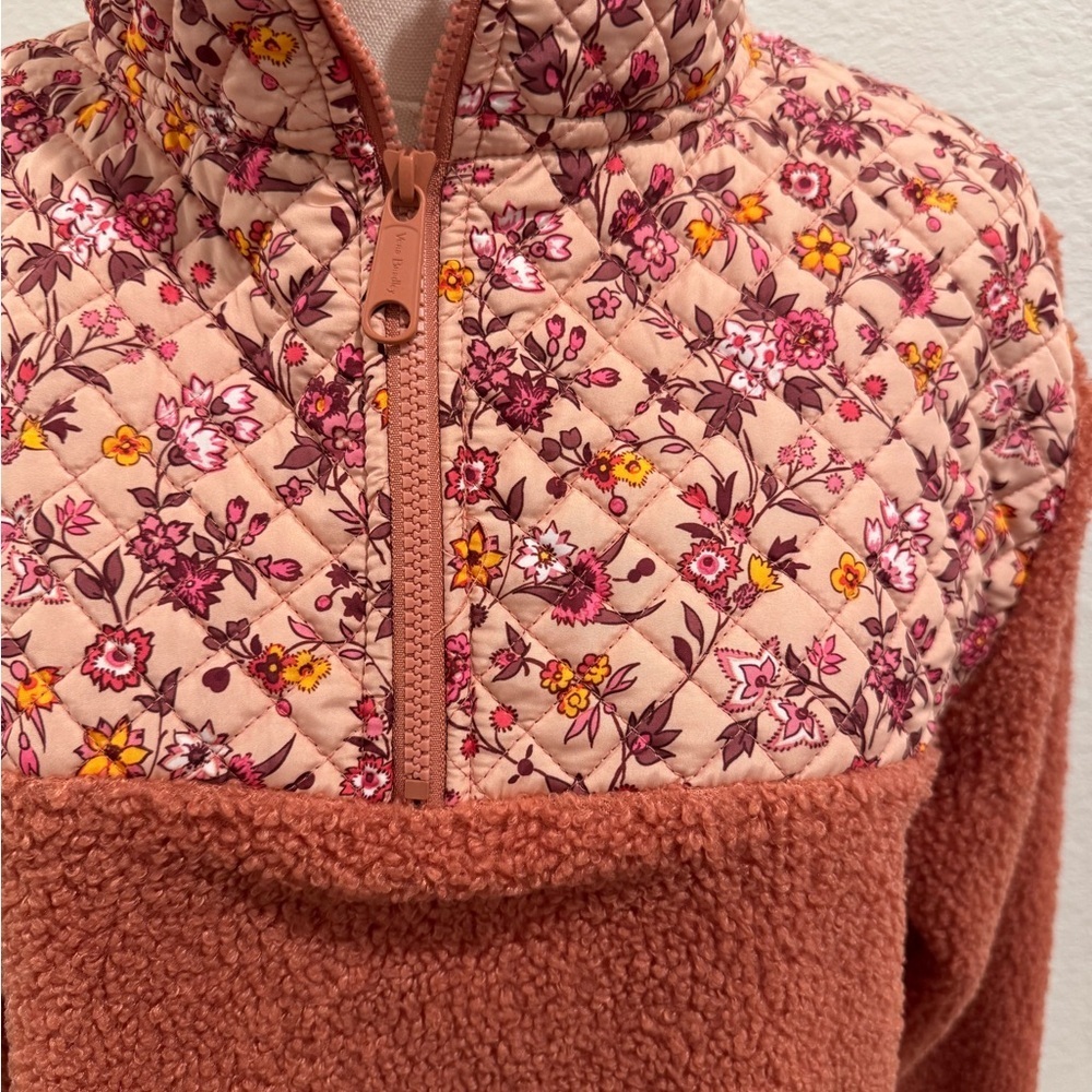 Vera Bradley Pink orange Floral Patterned teddy quarter zip Sherpa size s/m - Picture 3 of 6